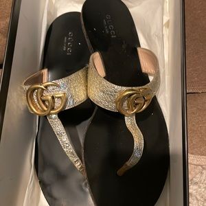 GUCCI golf thing sandal size 40.